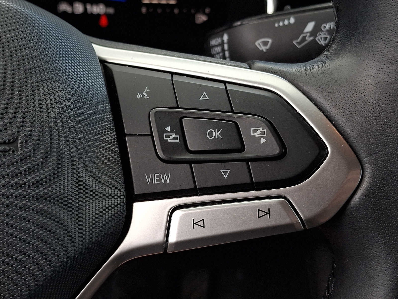 2022 Volkswagen Jetta SE Auto