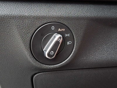 2022 Volkswagen Jetta SE Auto