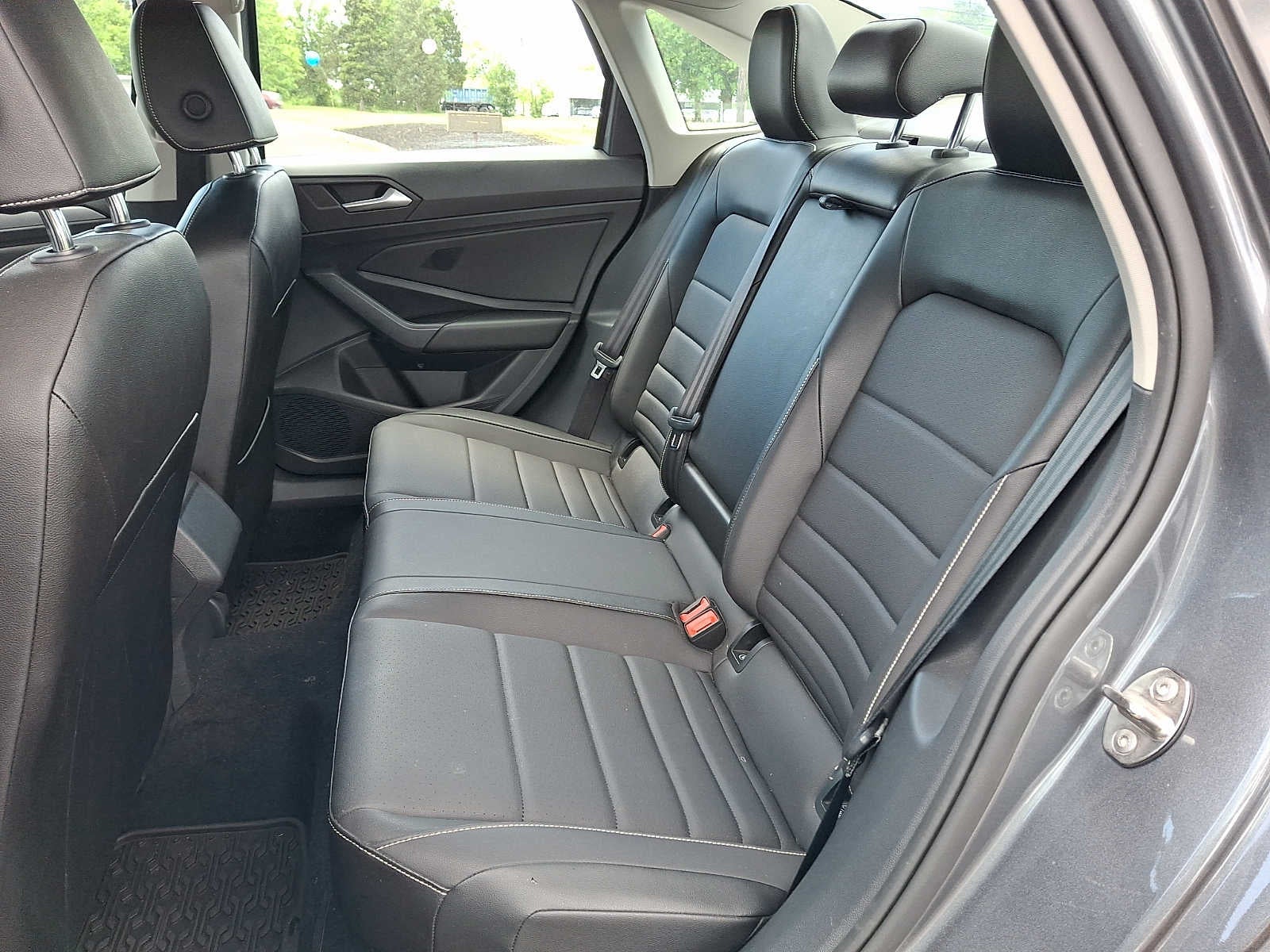 2022 Volkswagen Jetta SE Auto