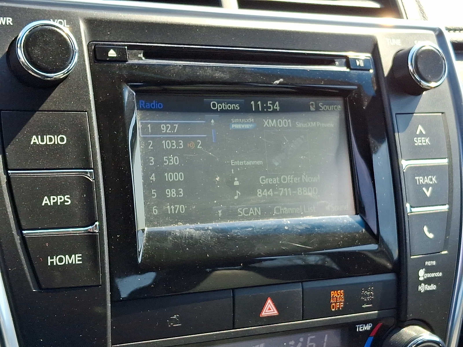 2015 Toyota Camry 4dr Sdn I4 Auto XLE