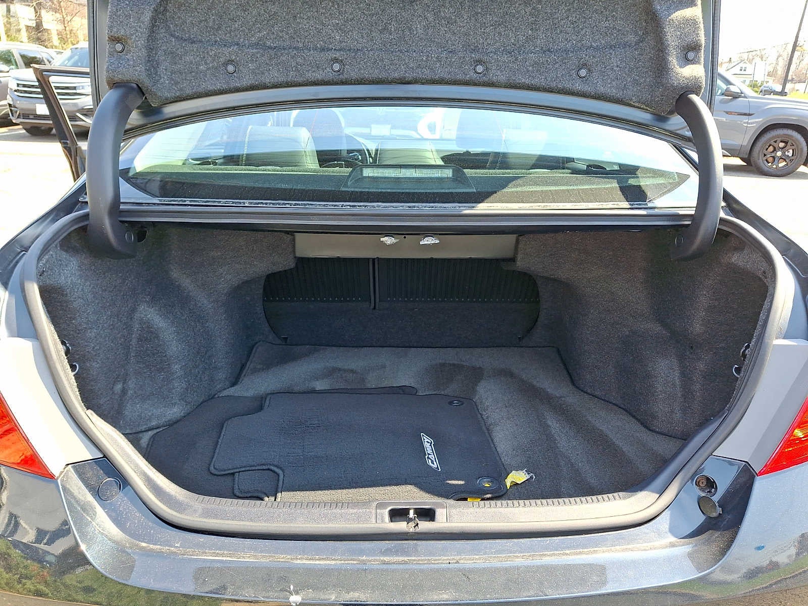 2015 Toyota Camry 4dr Sdn I4 Auto XLE