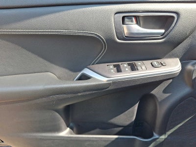 2015 Toyota Camry 4dr Sdn I4 Auto XLE