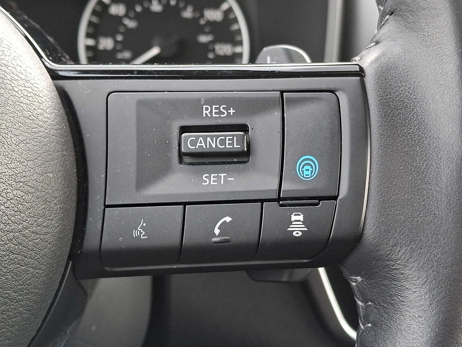 2023 Nissan Rogue AWD SV