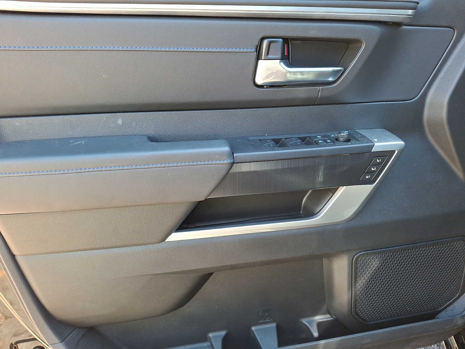 2024 Toyota Tundra Platinum CrewMax 5.5 Bed