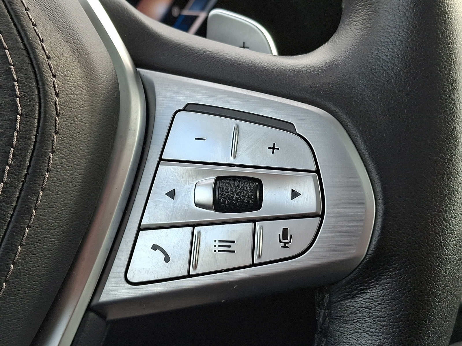 2023 BMW X7 xDrive40i Sports Activity Vehicle