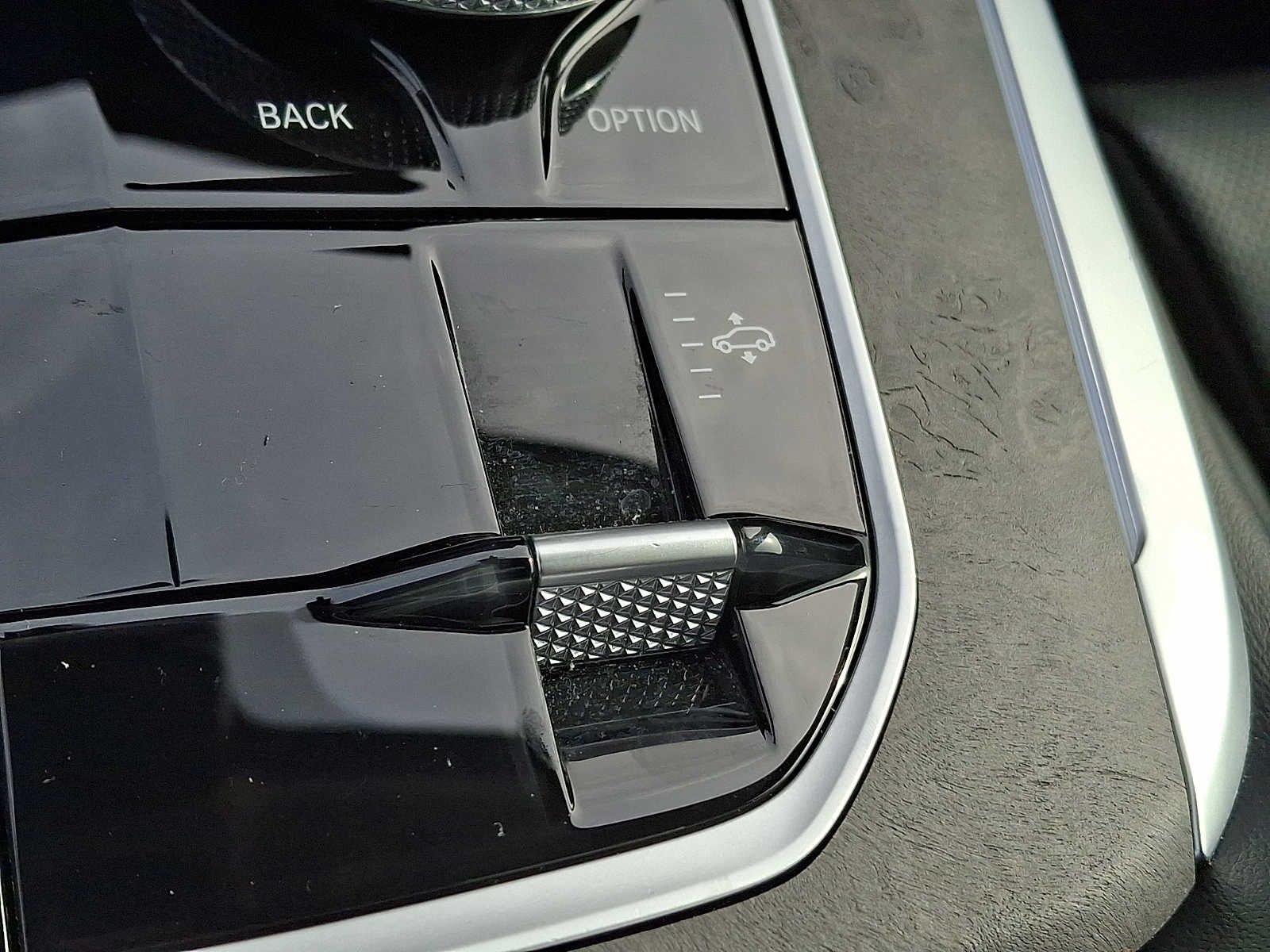 2023 BMW X7 xDrive40i Sports Activity Vehicle