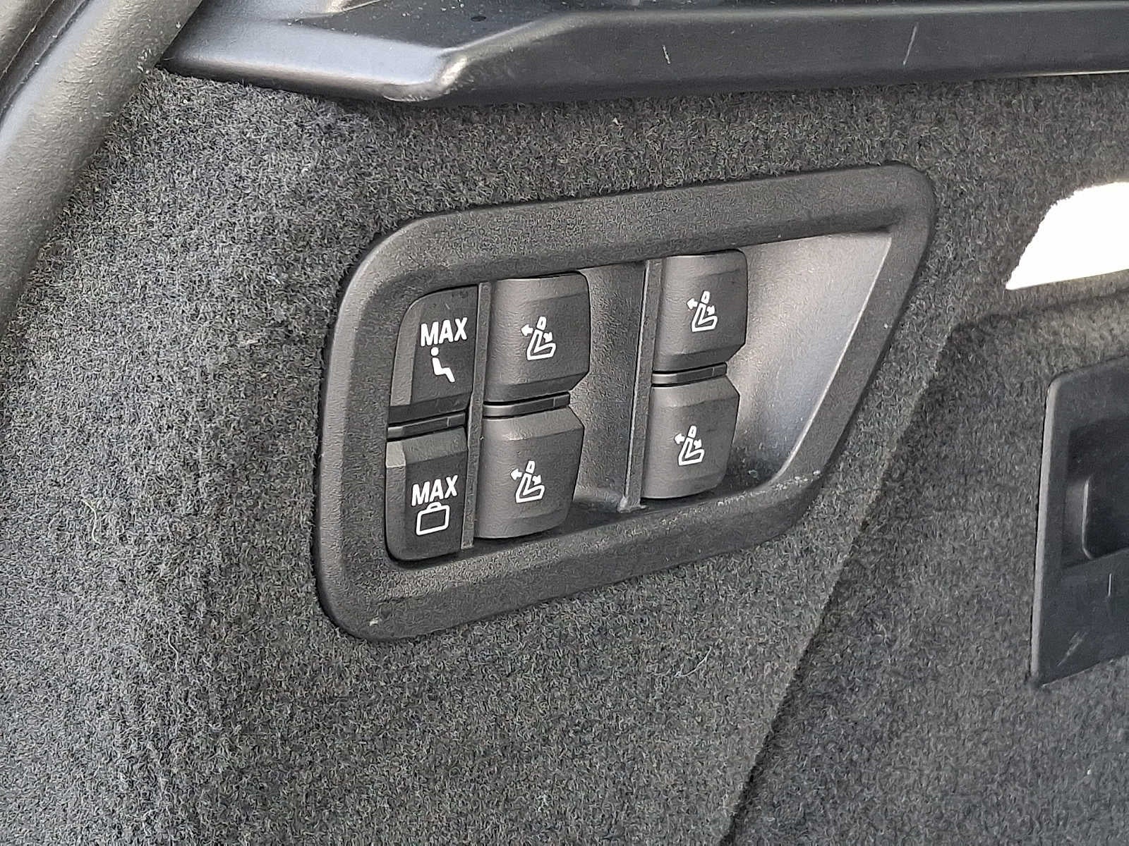 2023 BMW X7 xDrive40i Sports Activity Vehicle