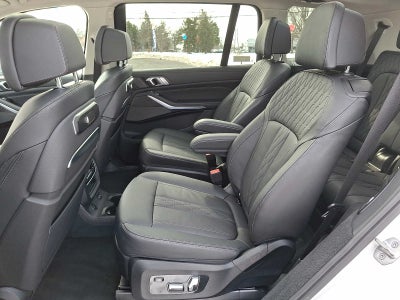 2023 BMW X7 xDrive40i Sports Activity Vehicle