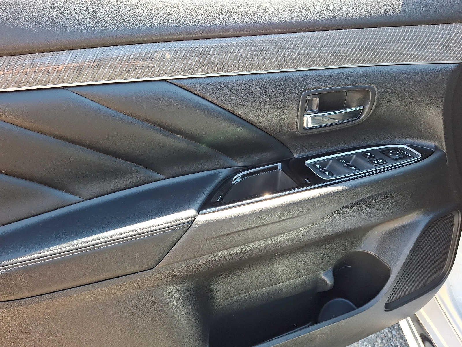 2019 Mitsubishi Outlander PHEV SEL S-AWC