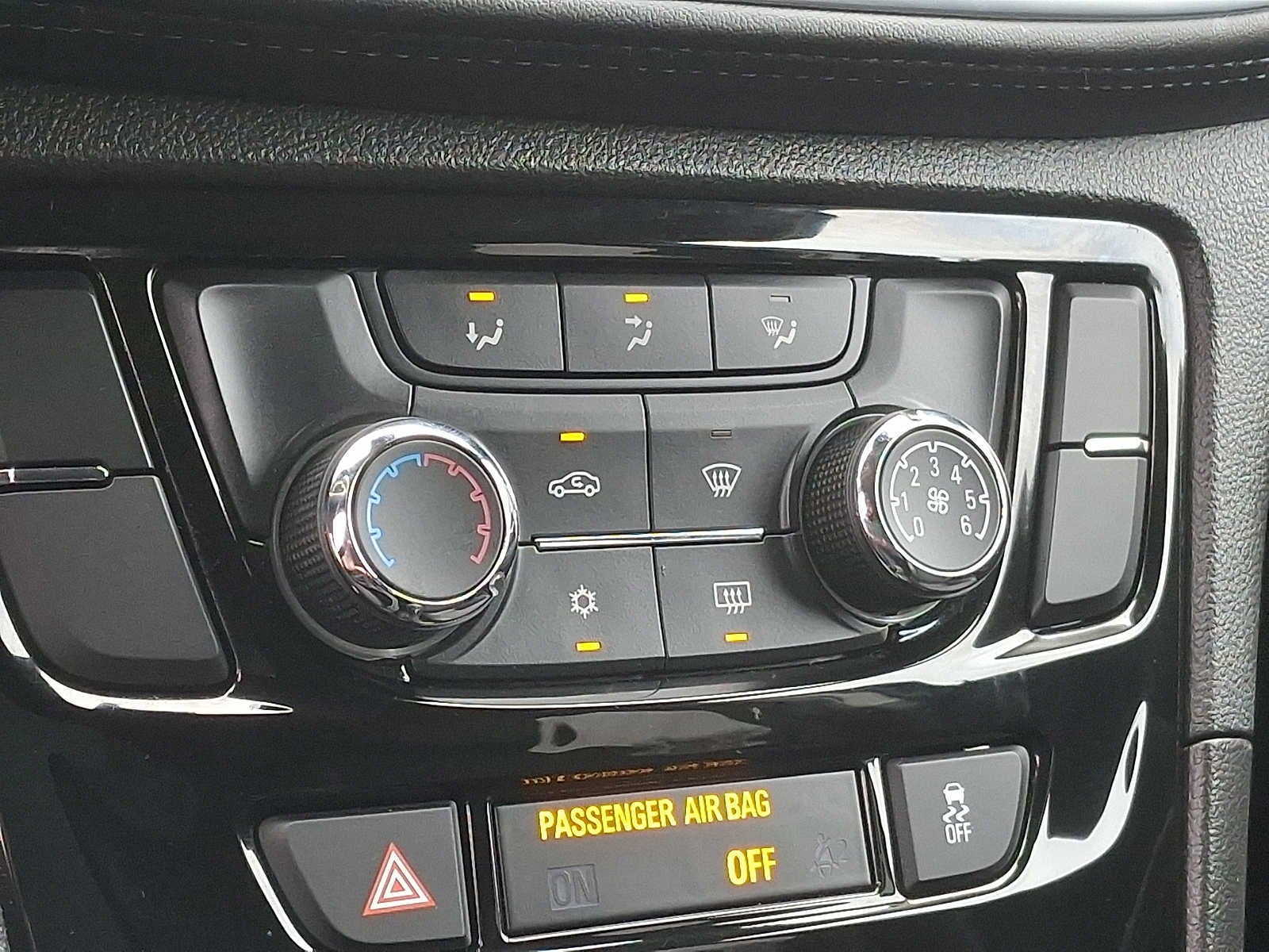 2022 Buick Encore AWD 4dr Preferred