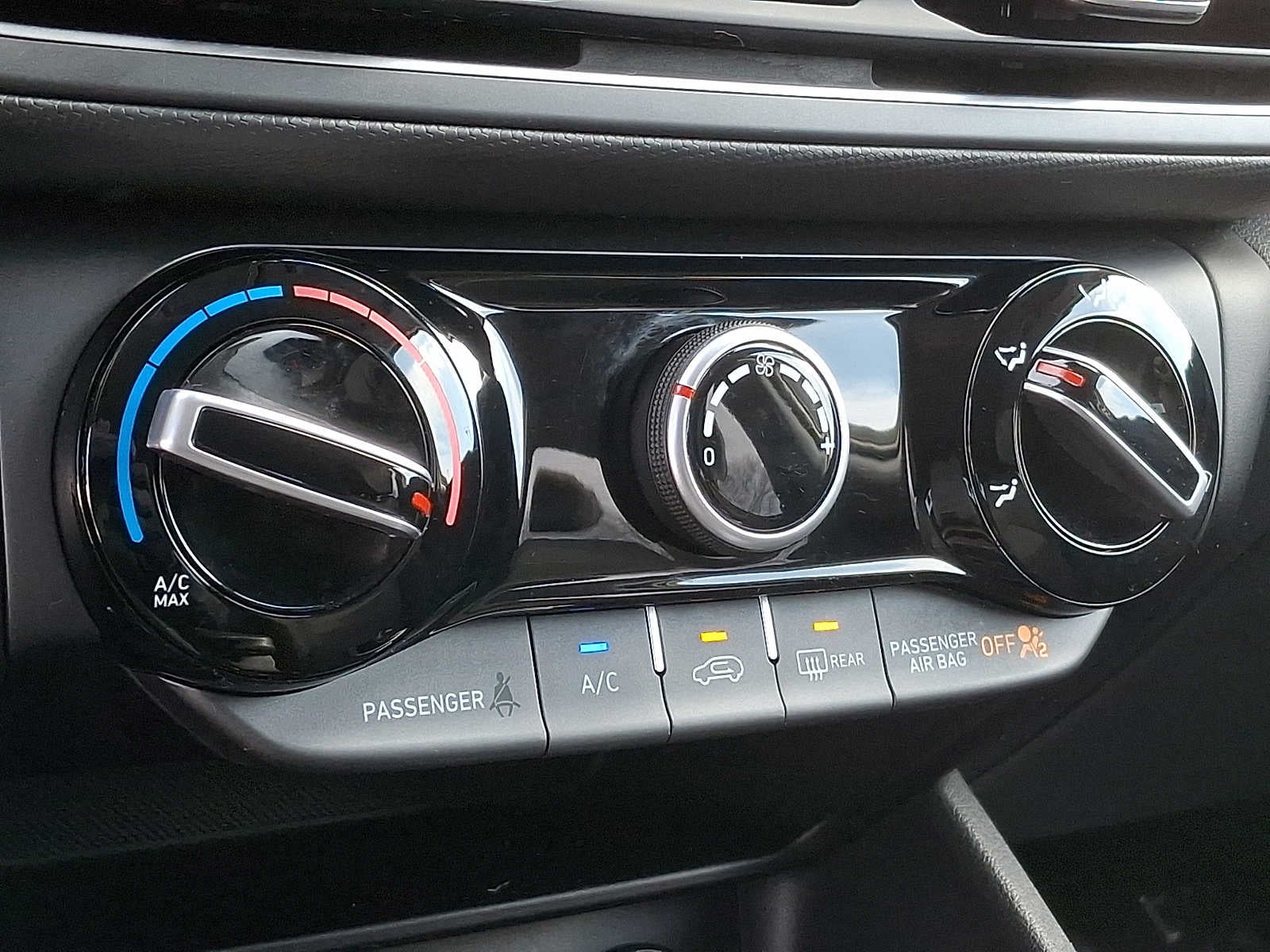 2023 Hyundai Kona SEL Auto FWD