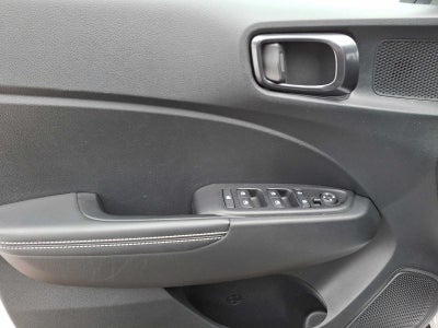 2023 Hyundai Venue Limited IVT