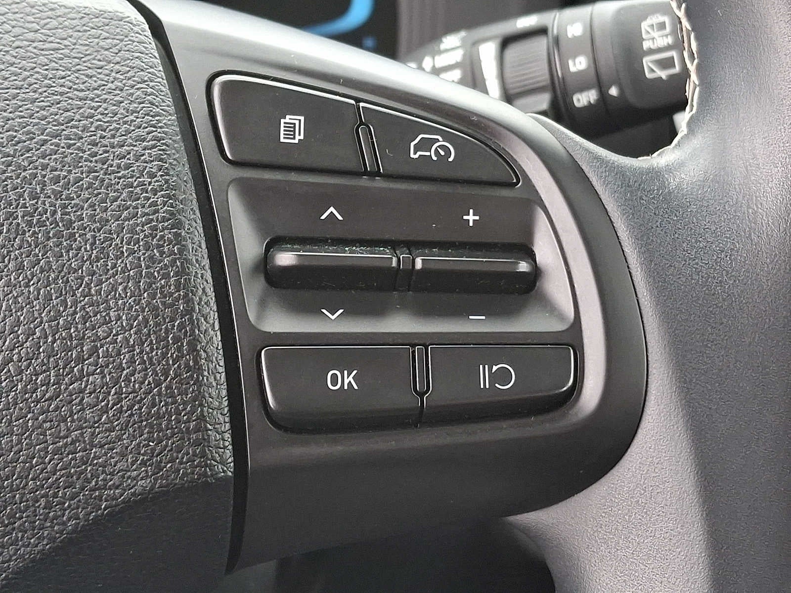 2023 Hyundai Venue Limited IVT