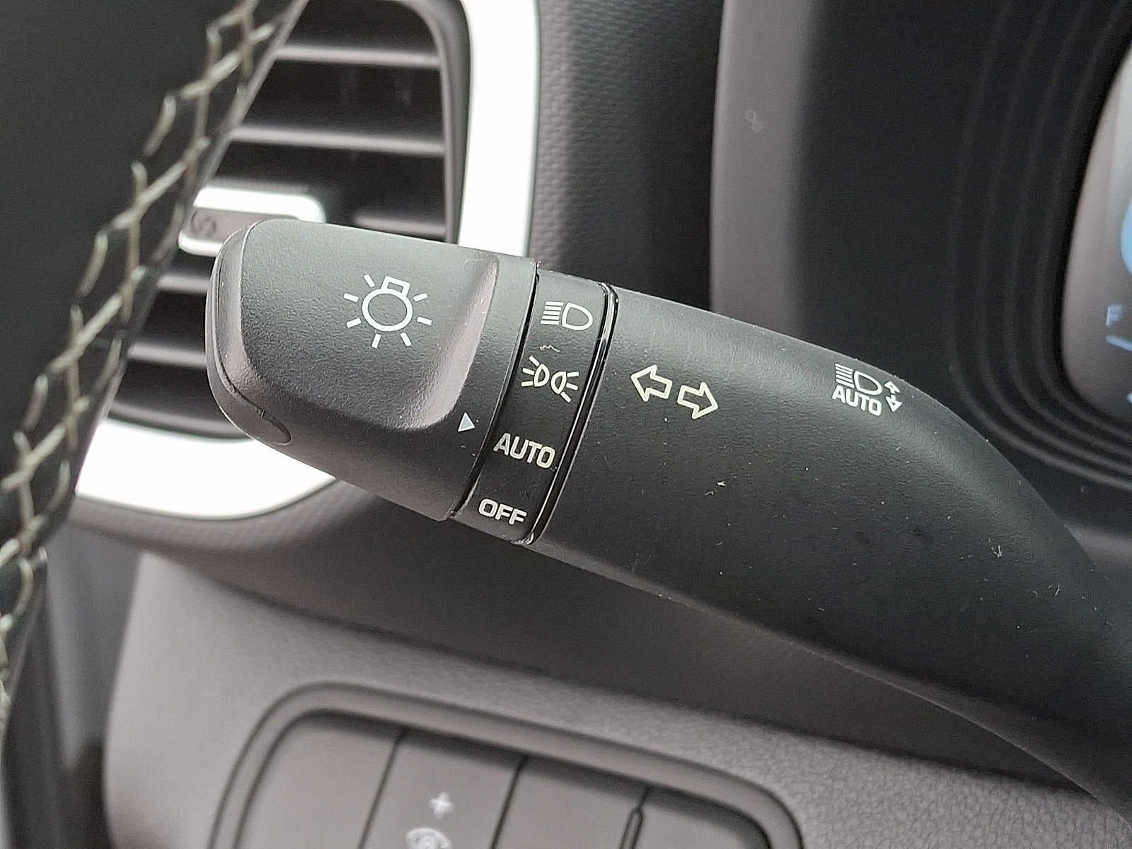 2023 Hyundai Venue Limited IVT