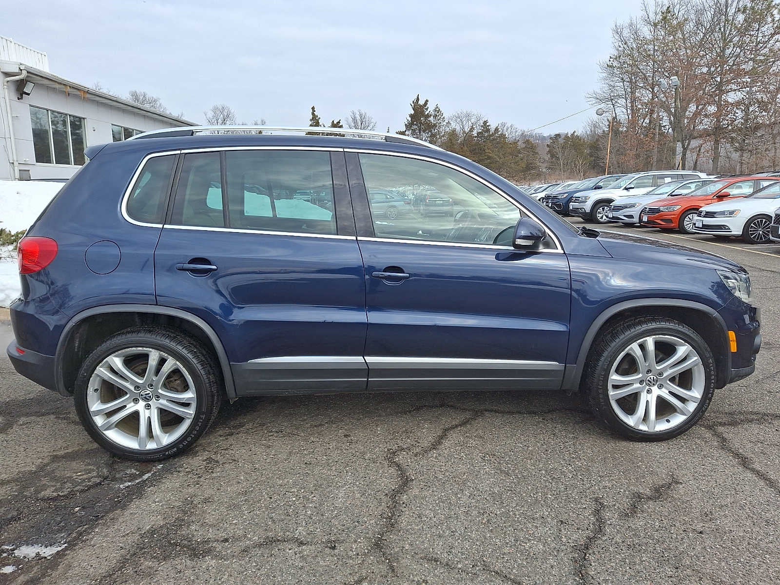 2012 Volkswagen Tiguan 4WD 4dr Auto SEL