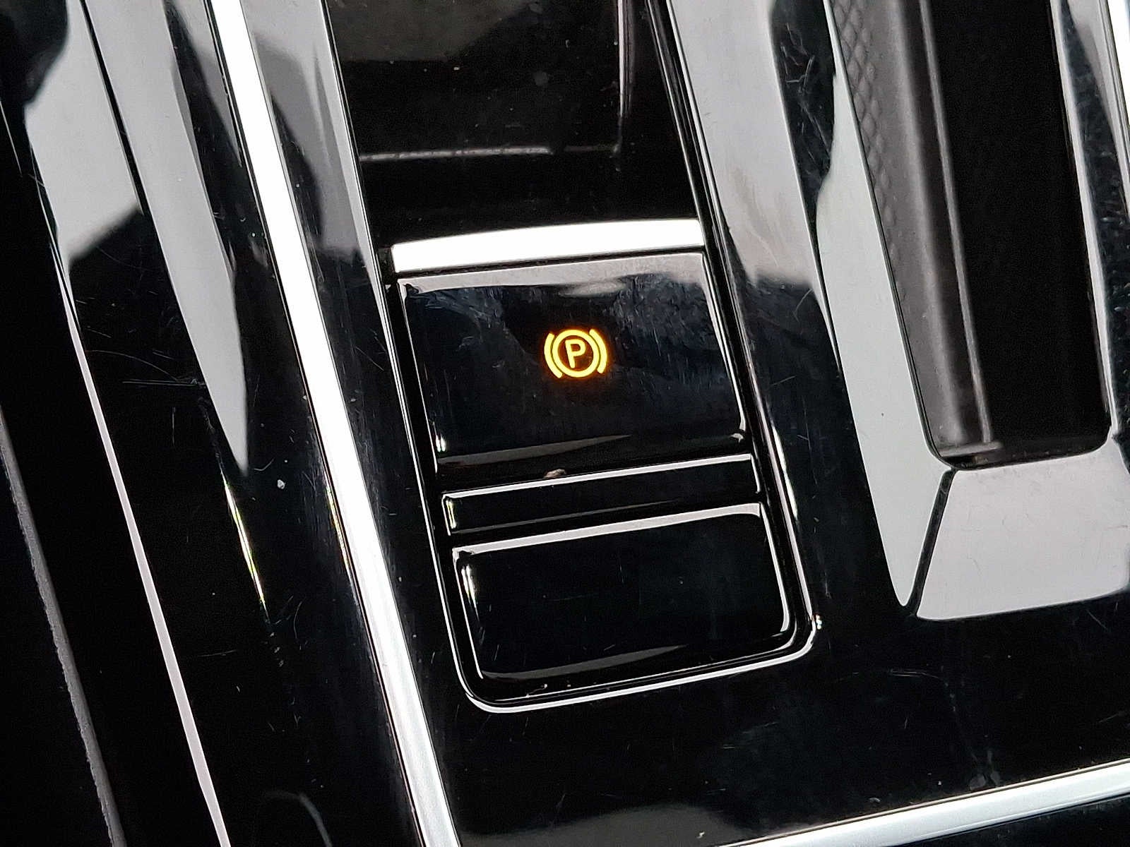 2024 Volkswagen Golf GTI 2.0T Autobahn DSG