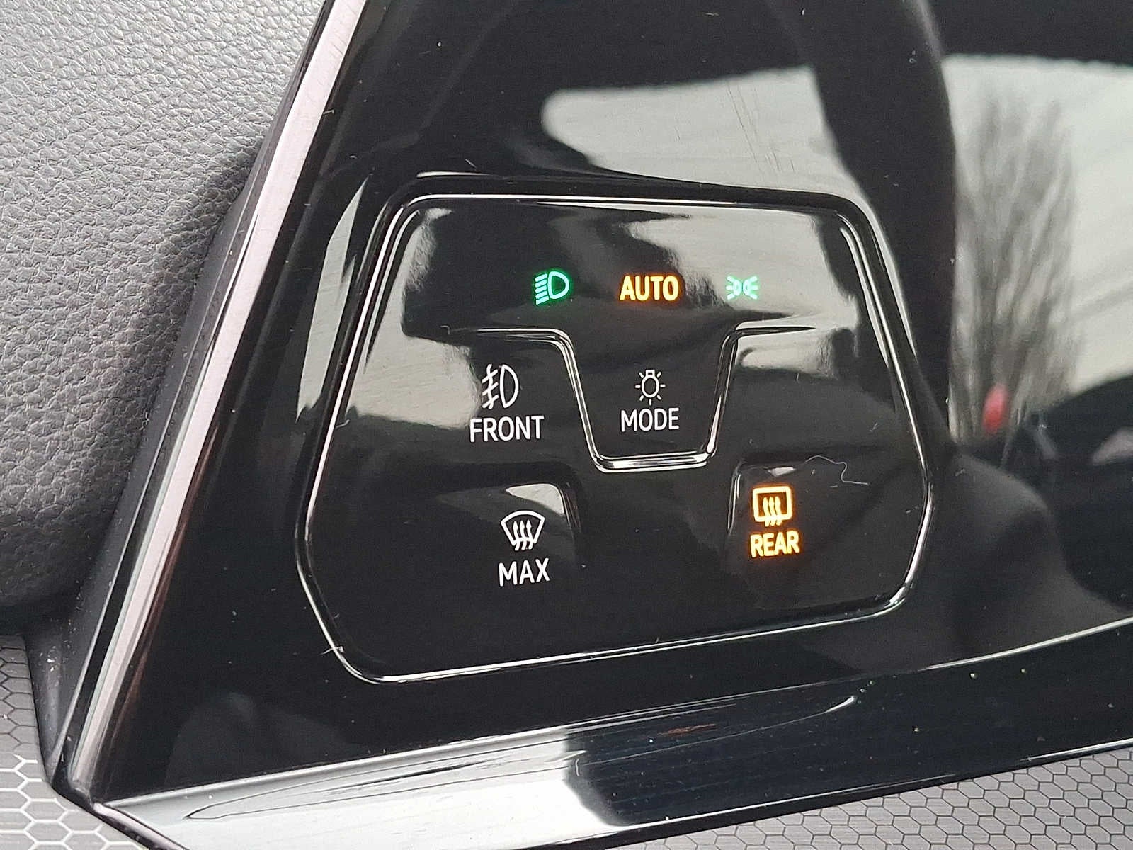 2024 Volkswagen Golf GTI 2.0T Autobahn DSG