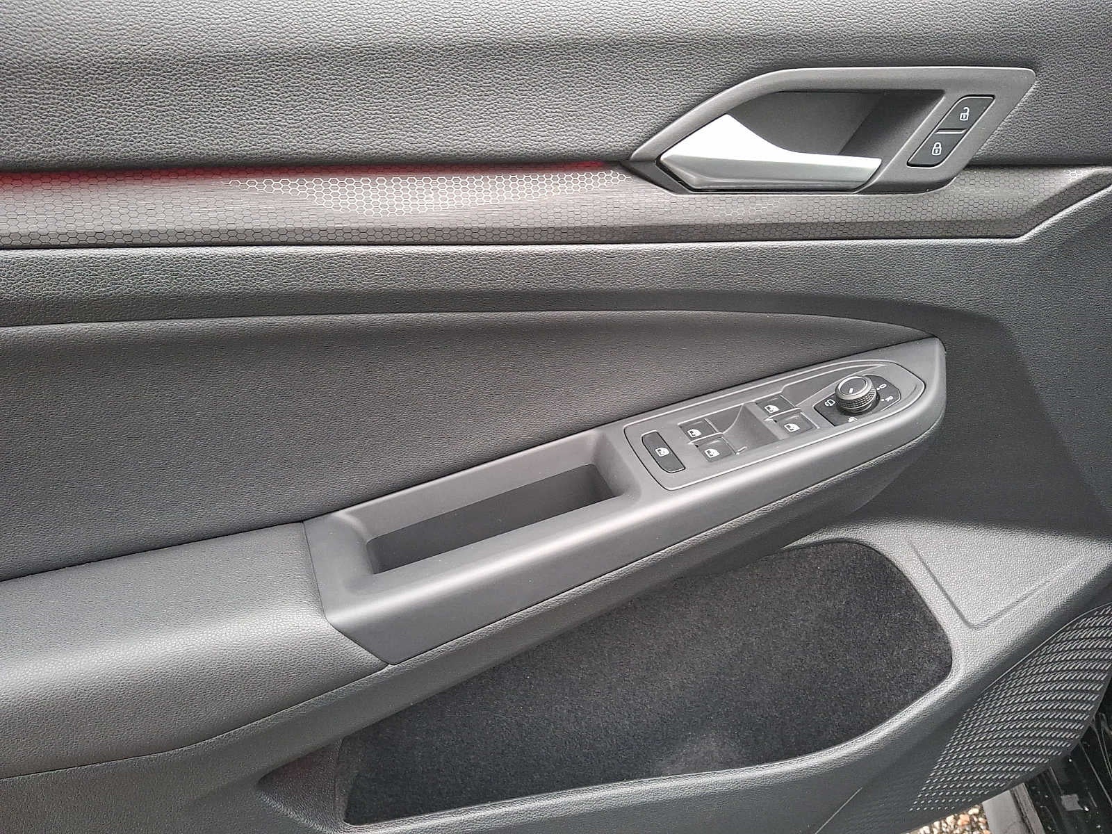 2024 Volkswagen Golf GTI 2.0T Autobahn DSG