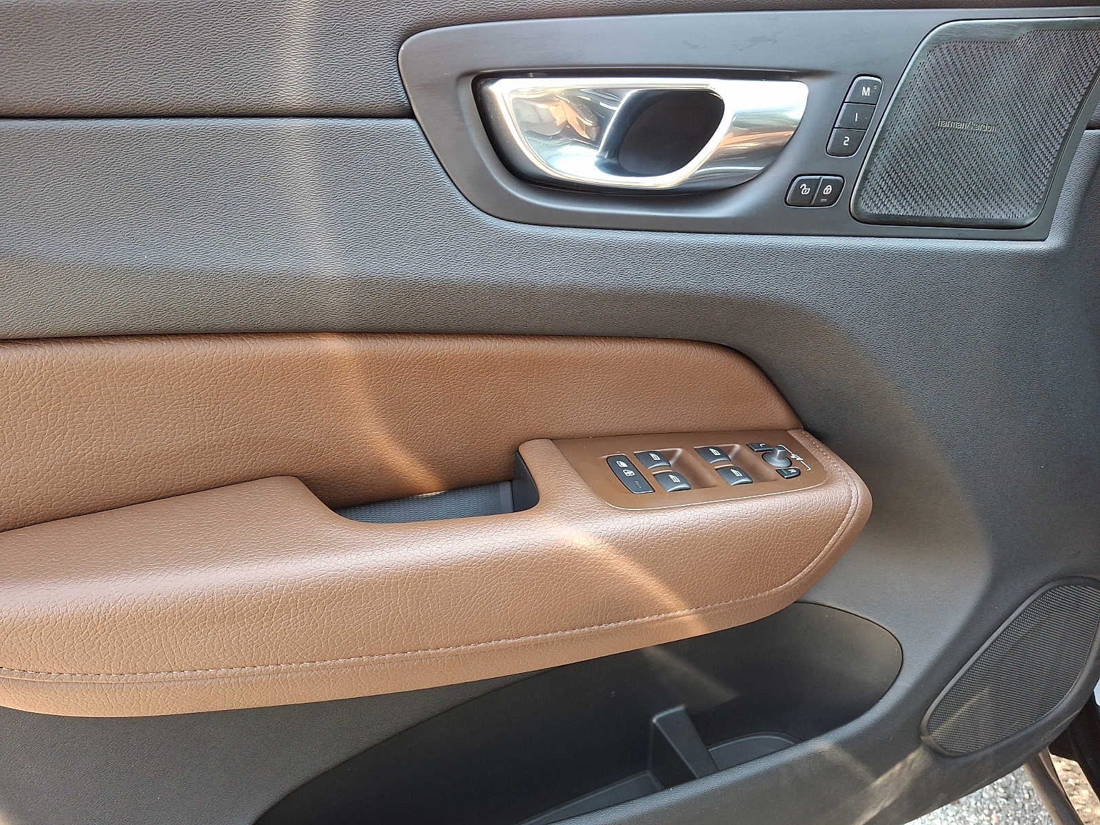 2020 Volvo XC60 T5 AWD Inscription