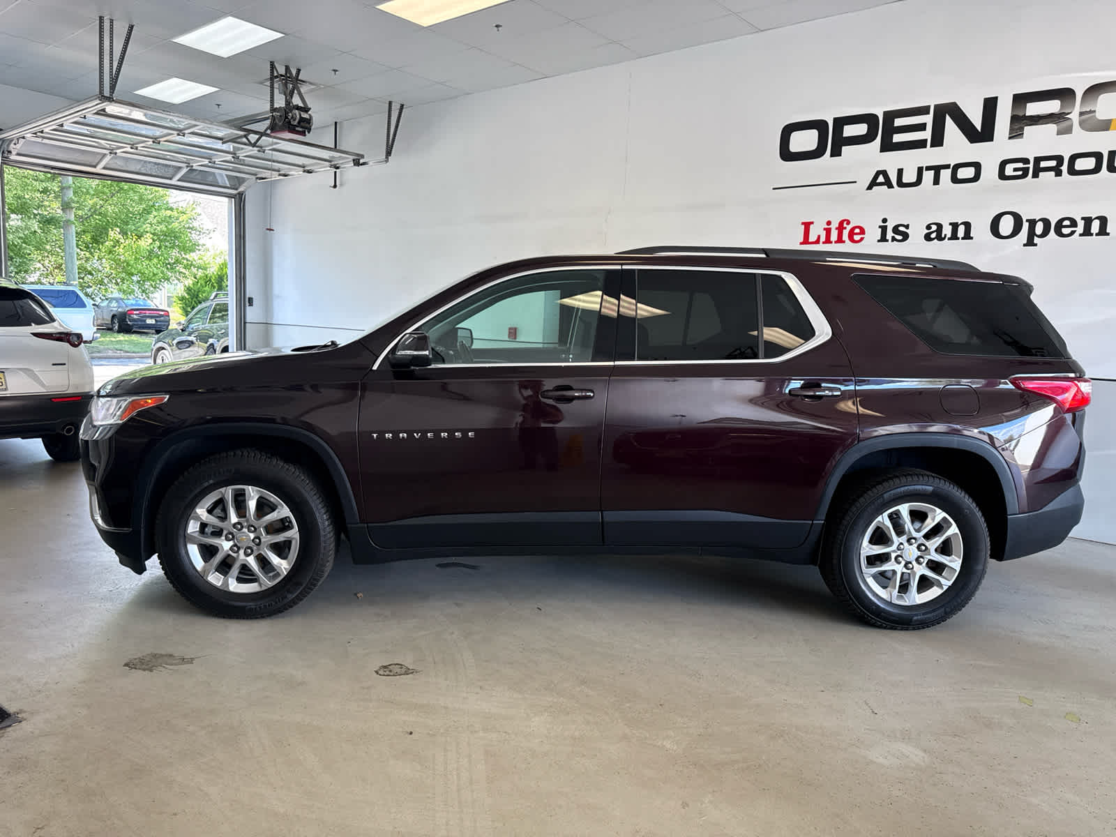 2021 Chevrolet Traverse AWD 4dr LT Cloth w/1LT
