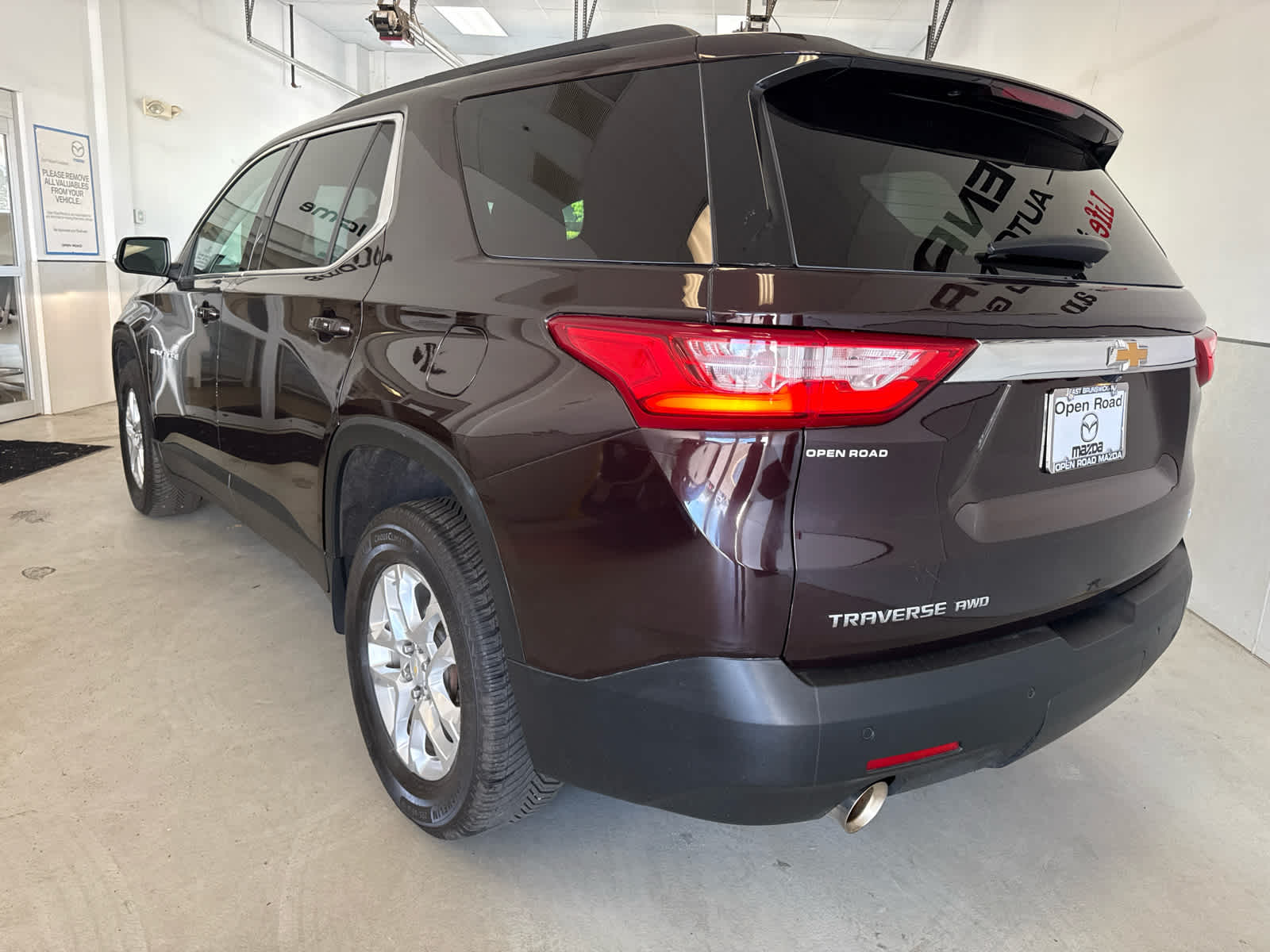 2021 Chevrolet Traverse AWD 4dr LT Cloth w/1LT