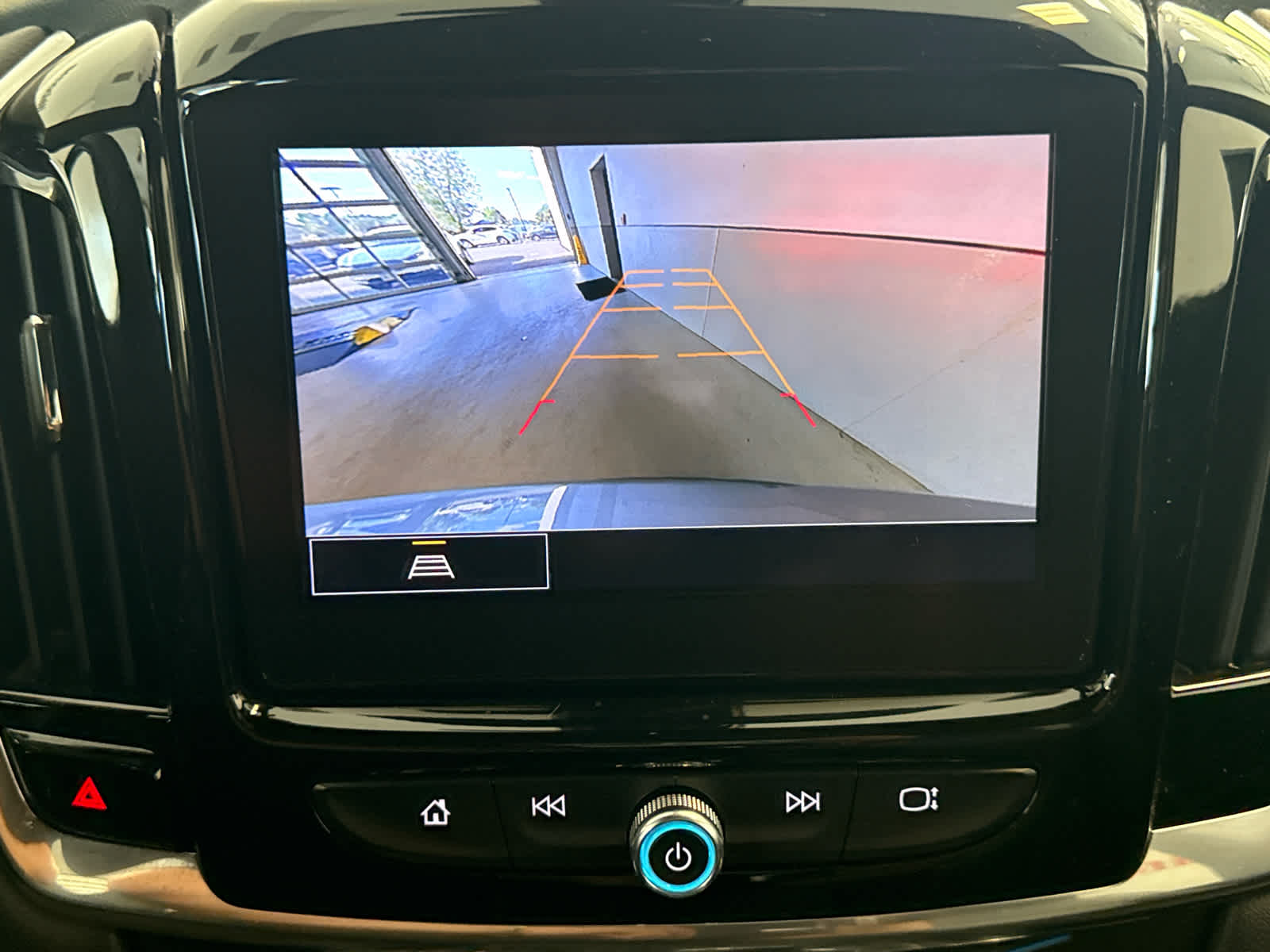 2023 Chevrolet Traverse AWD 4dr LT Leather