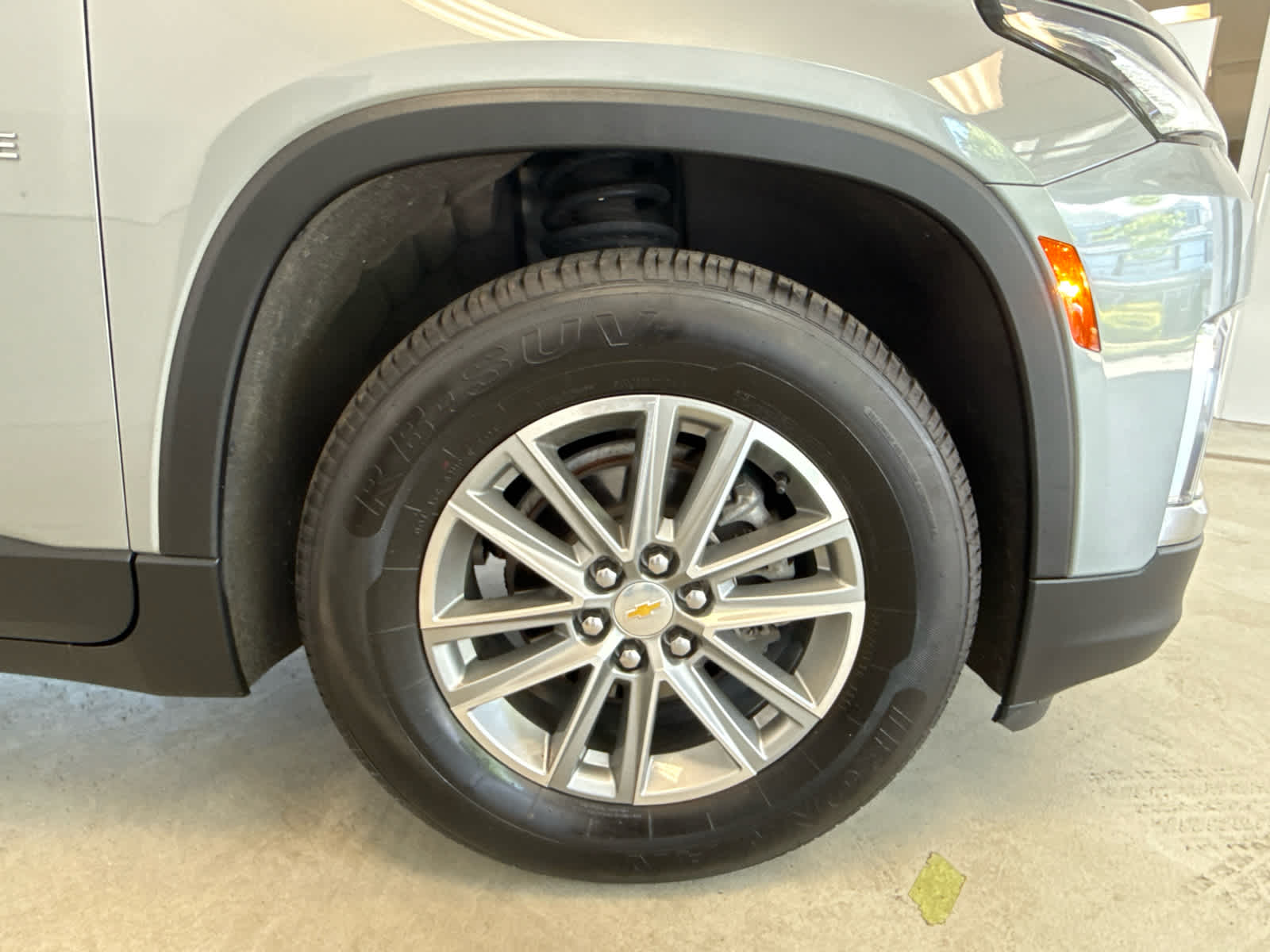 2023 Chevrolet Traverse AWD 4dr LT Leather