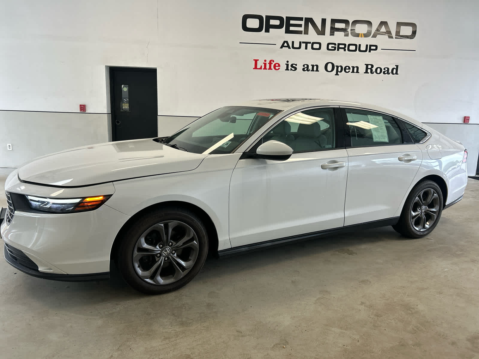 2023 Honda Accord EX CVT