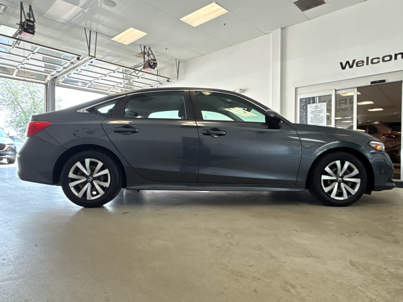 2023 Honda Civic LX CVT
