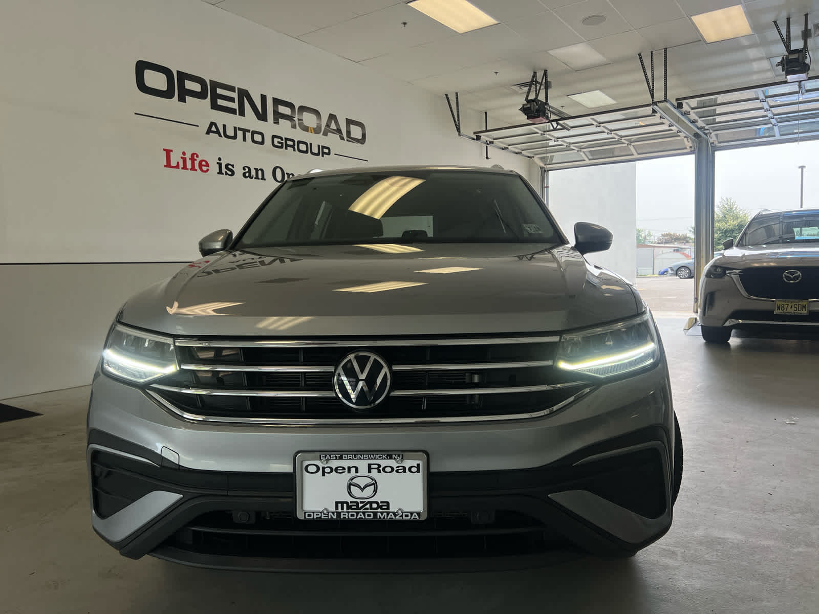 2023 Volkswagen Tiguan 2.0T SE 4MOTION