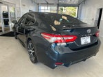 2018 Toyota Camry SE Auto