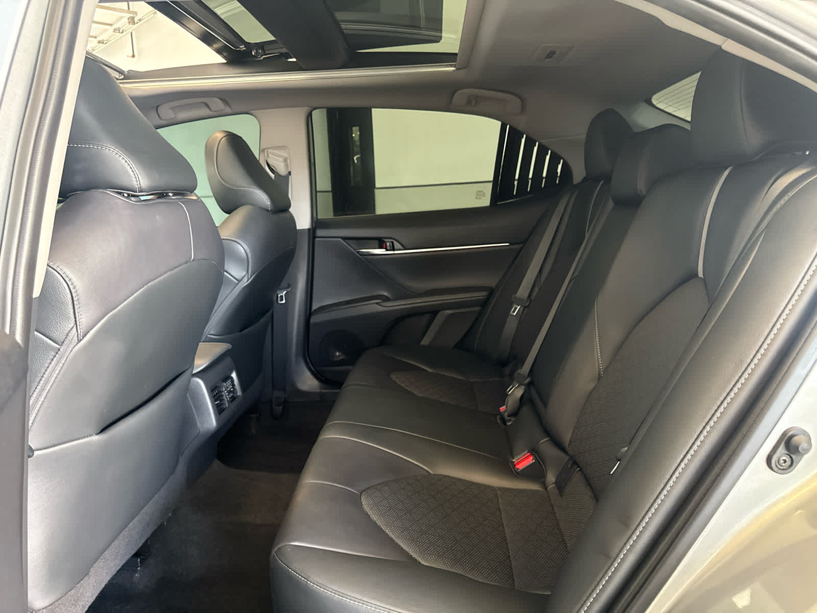 2021 Toyota Camry XSE Auto