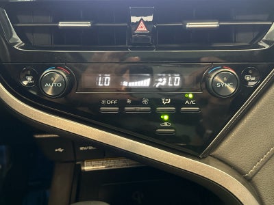 2021 Toyota Camry XSE Auto