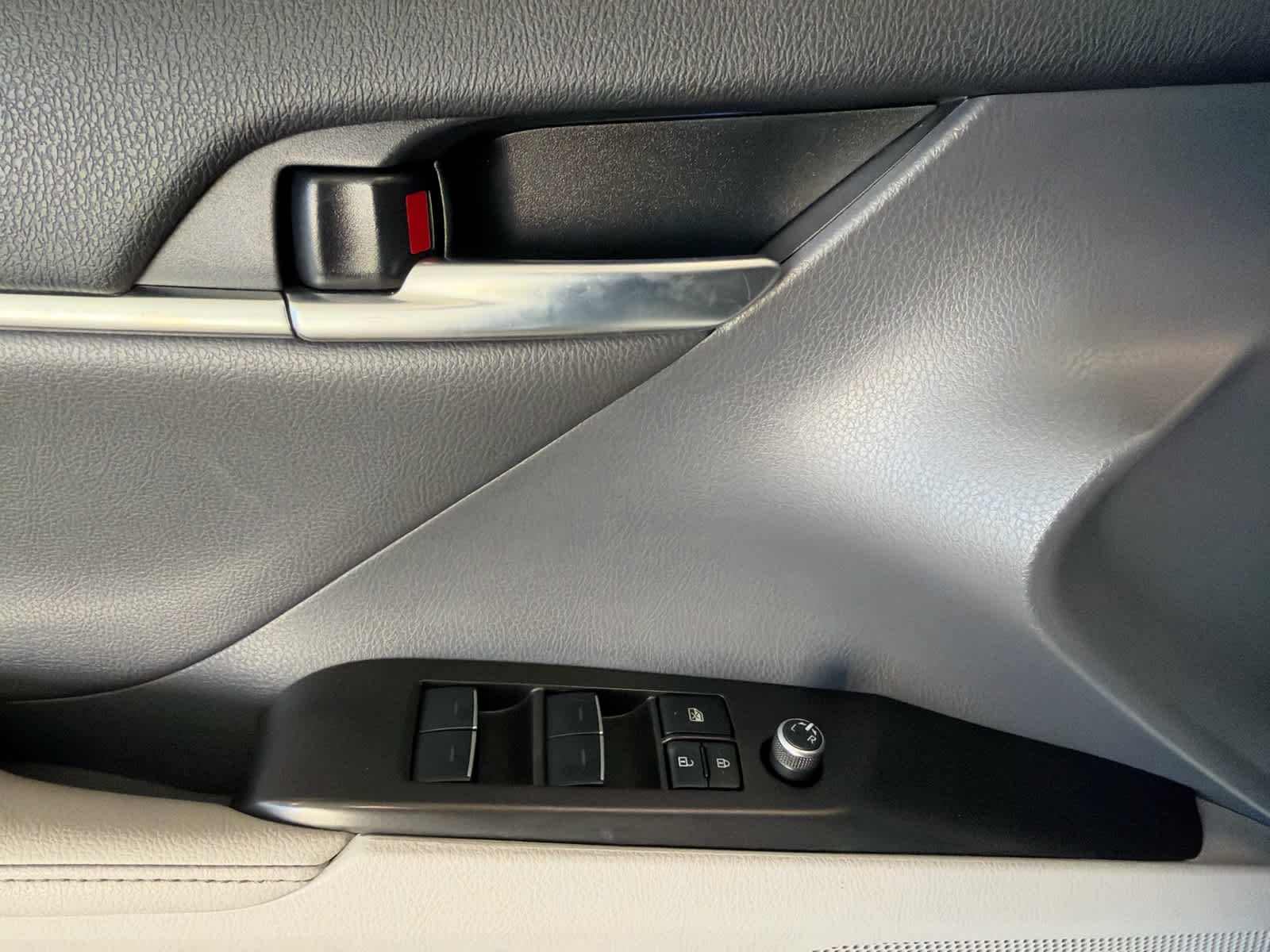 2024 Toyota Camry XSE Auto