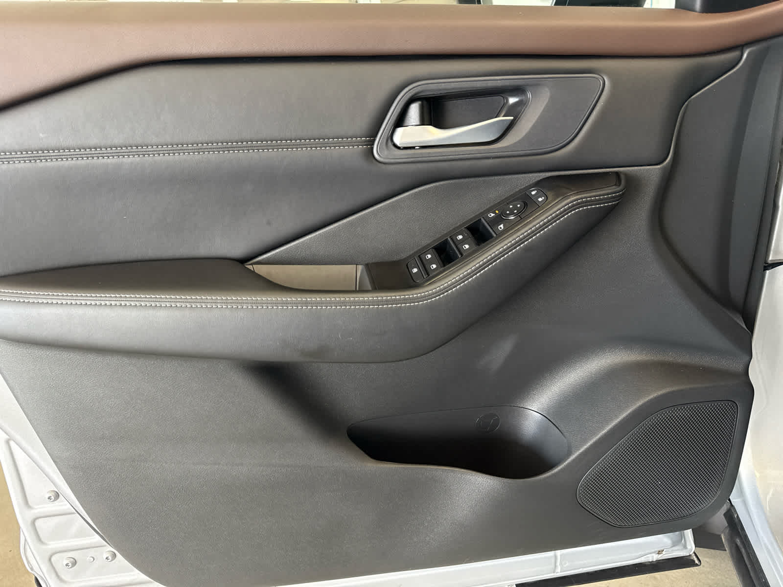 2023 Nissan Rogue AWD SV