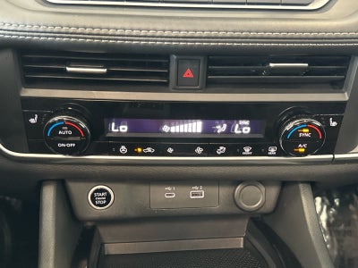 2023 Nissan Rogue AWD SV