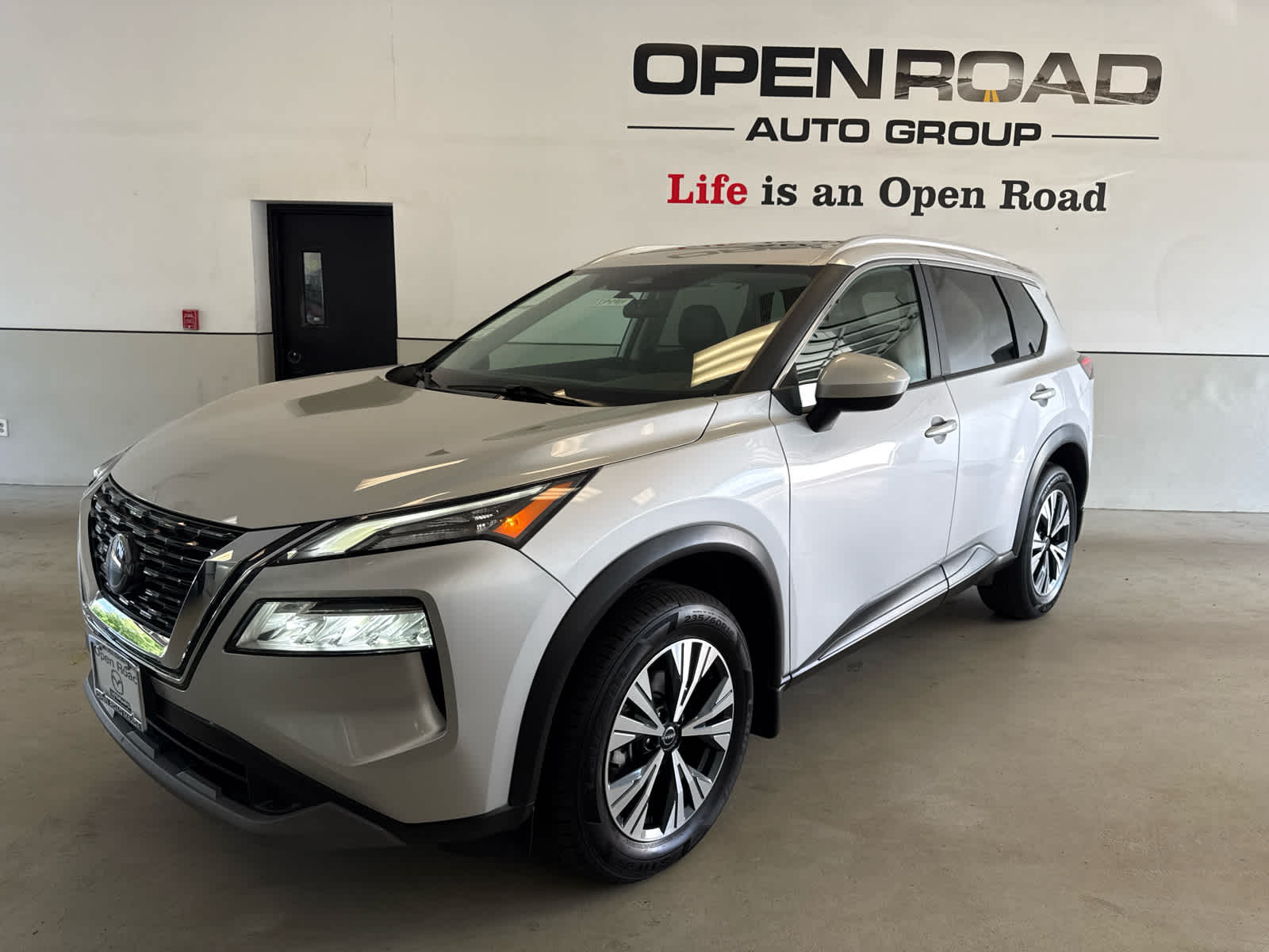2023 Nissan Rogue AWD SV