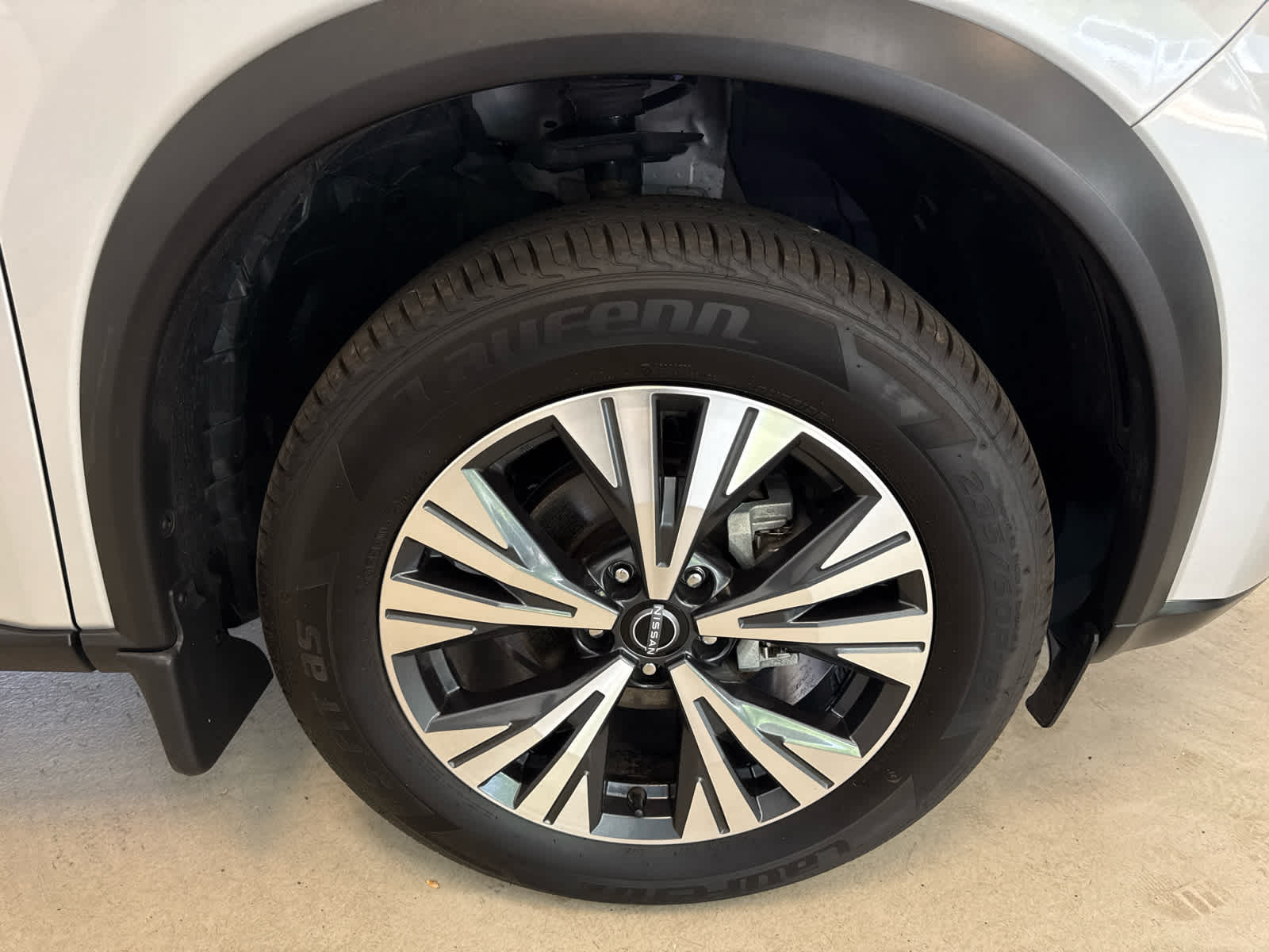 2023 Nissan Rogue AWD SV