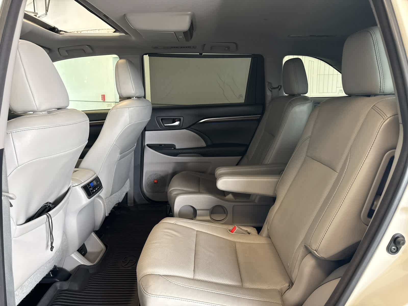 2014 Toyota Highlander AWD 4dr V6 Limited