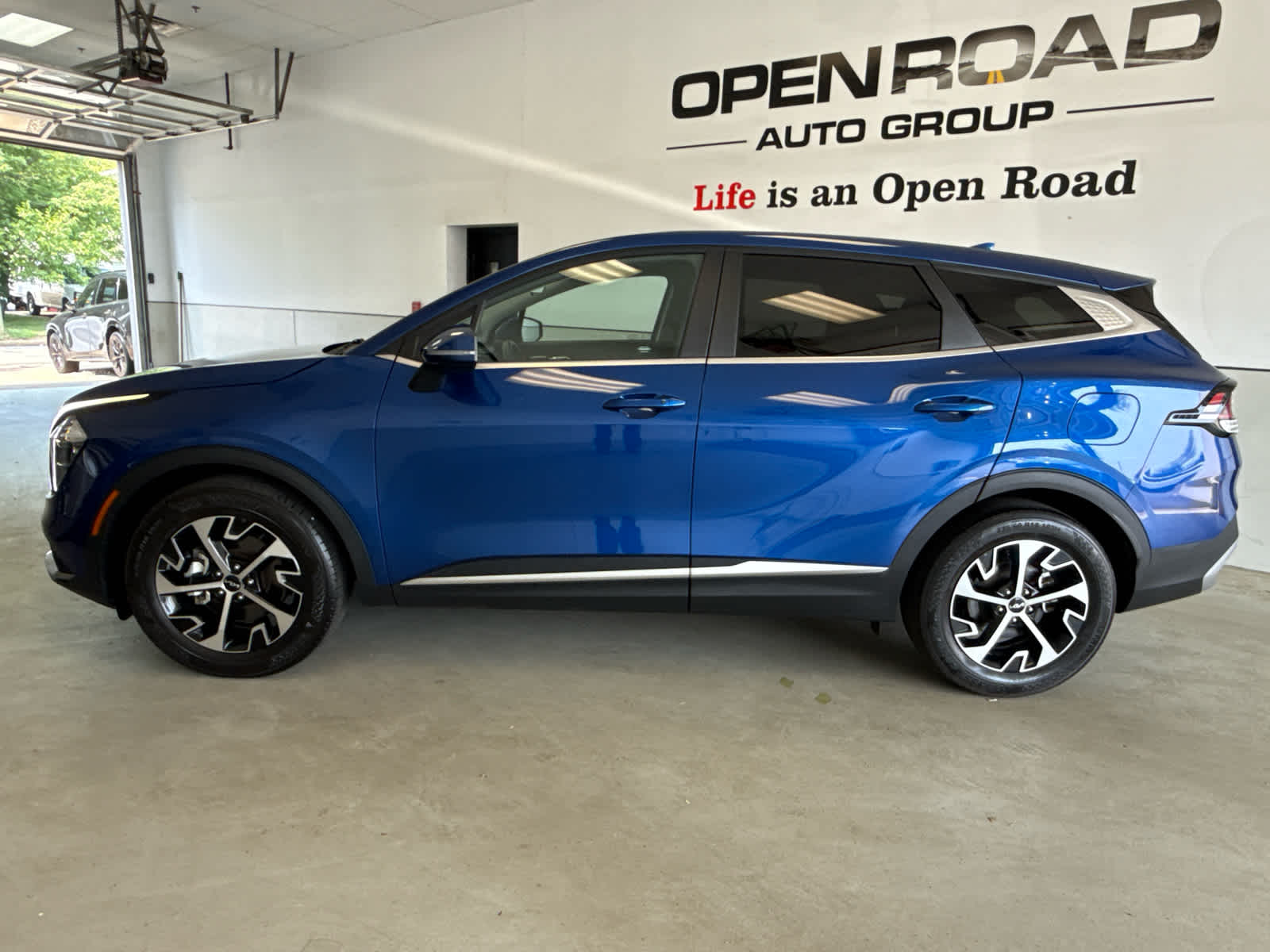 2023 Kia Sportage EX FWD