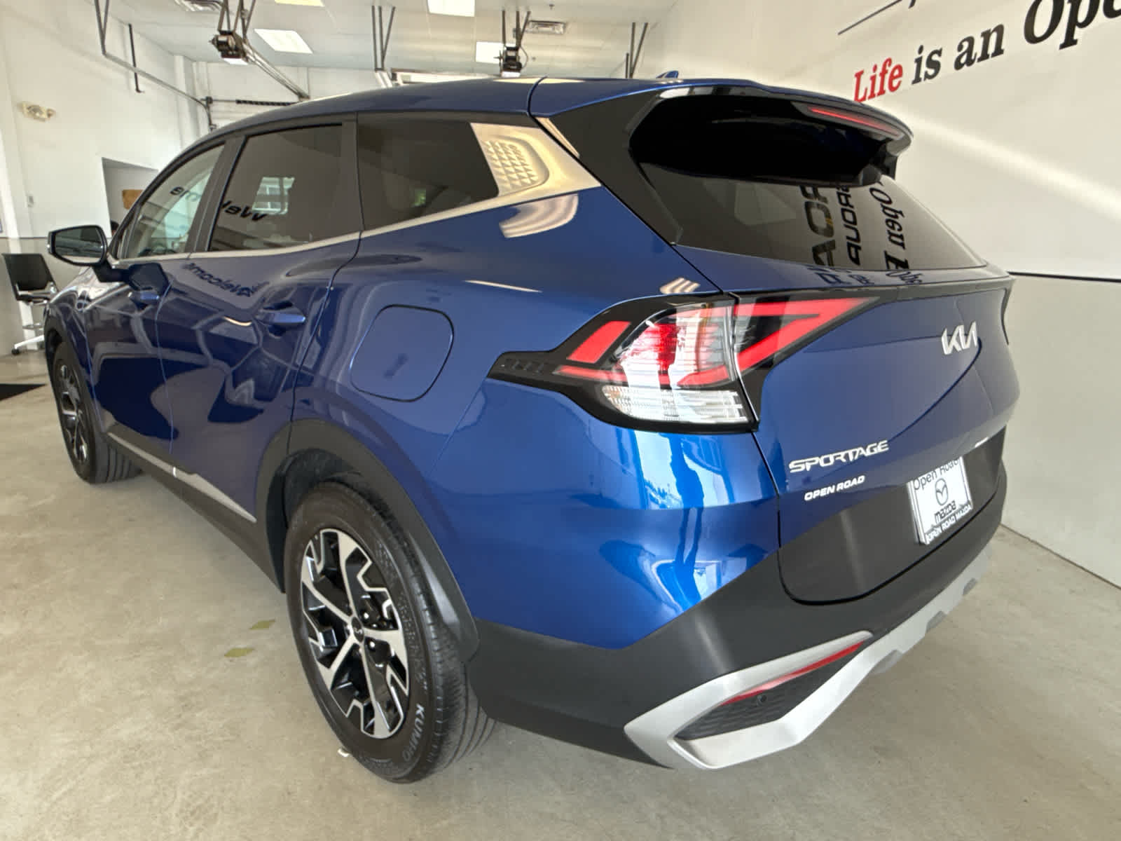 2023 Kia Sportage EX FWD