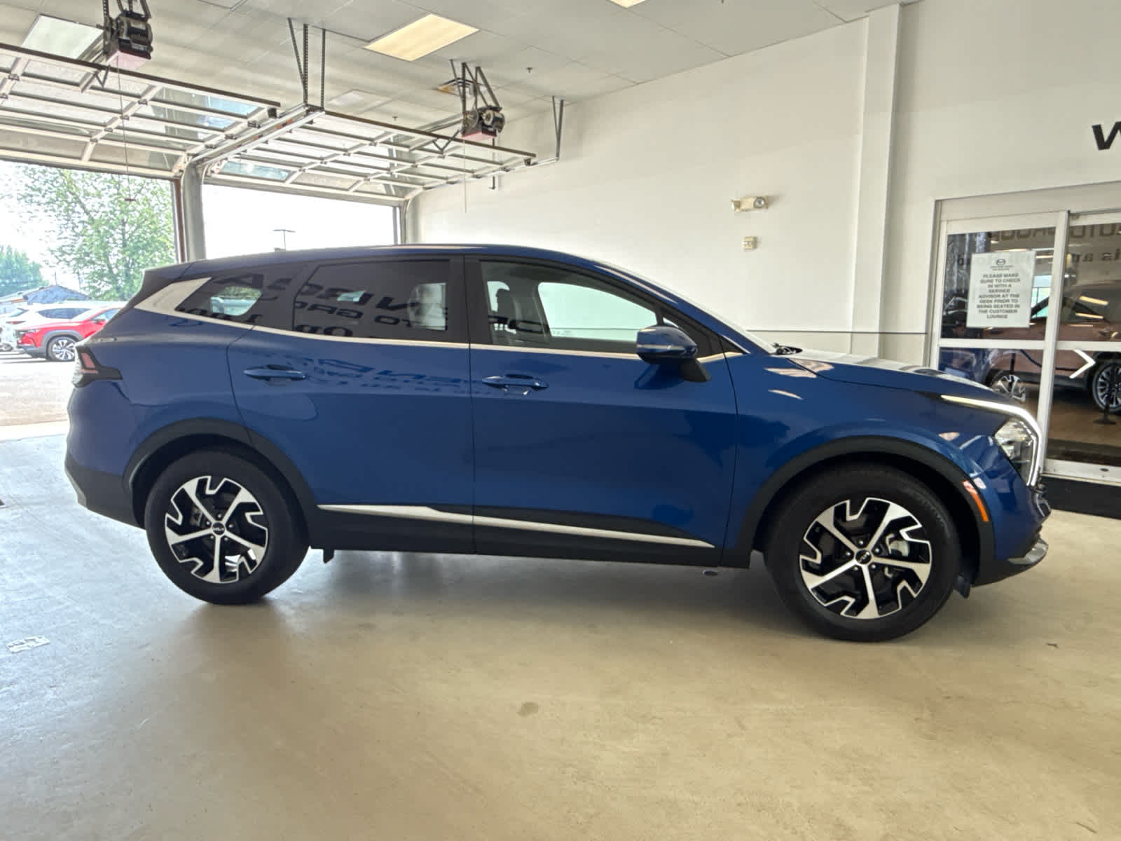 2023 Kia Sportage EX FWD