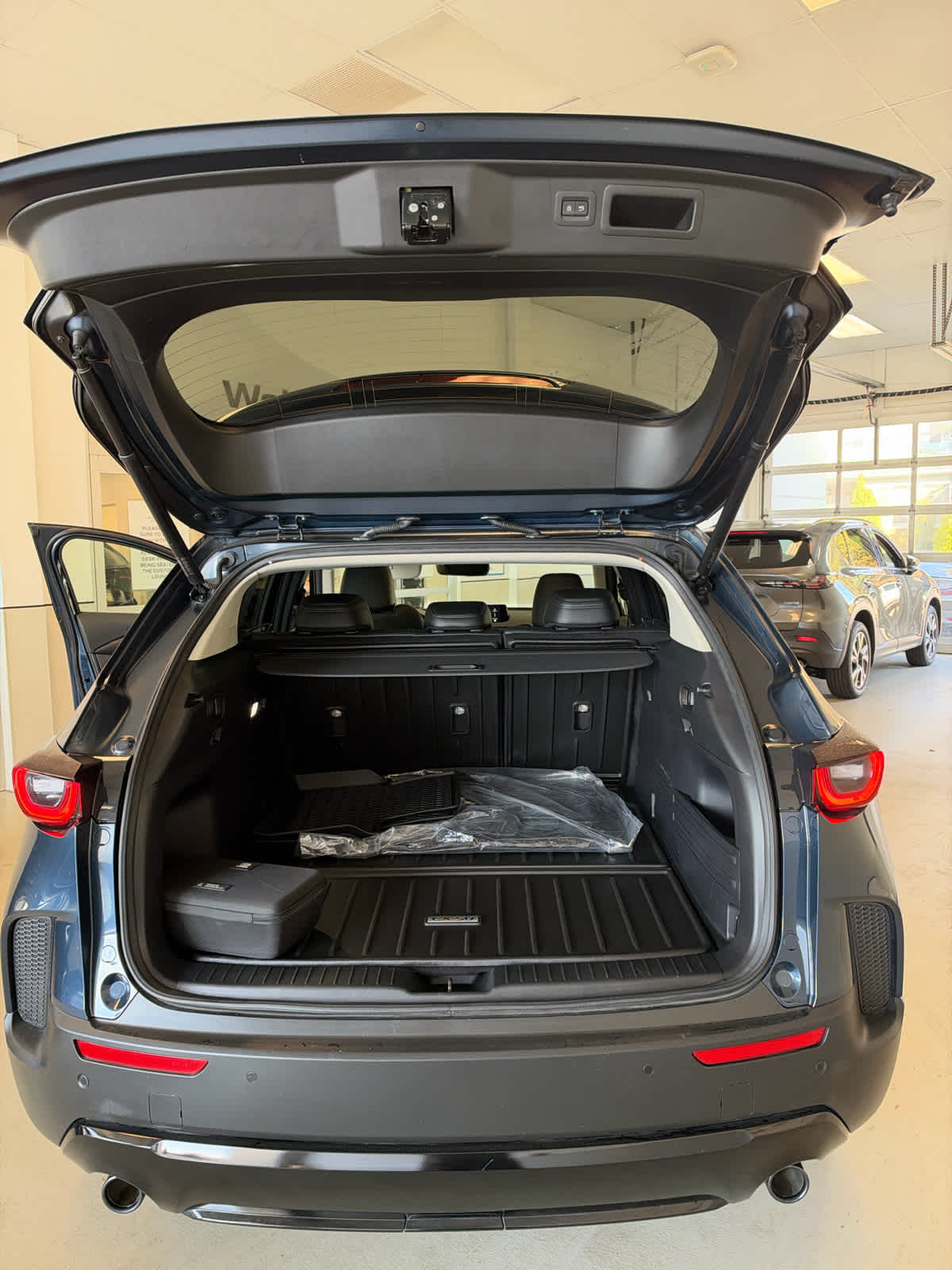 2026 Mazda Mazda CX-50 Hybrid Premium AWD