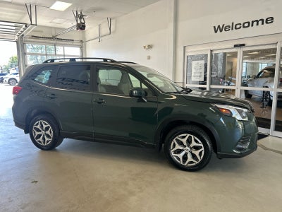 2024 Subaru Forester Premium AWD
