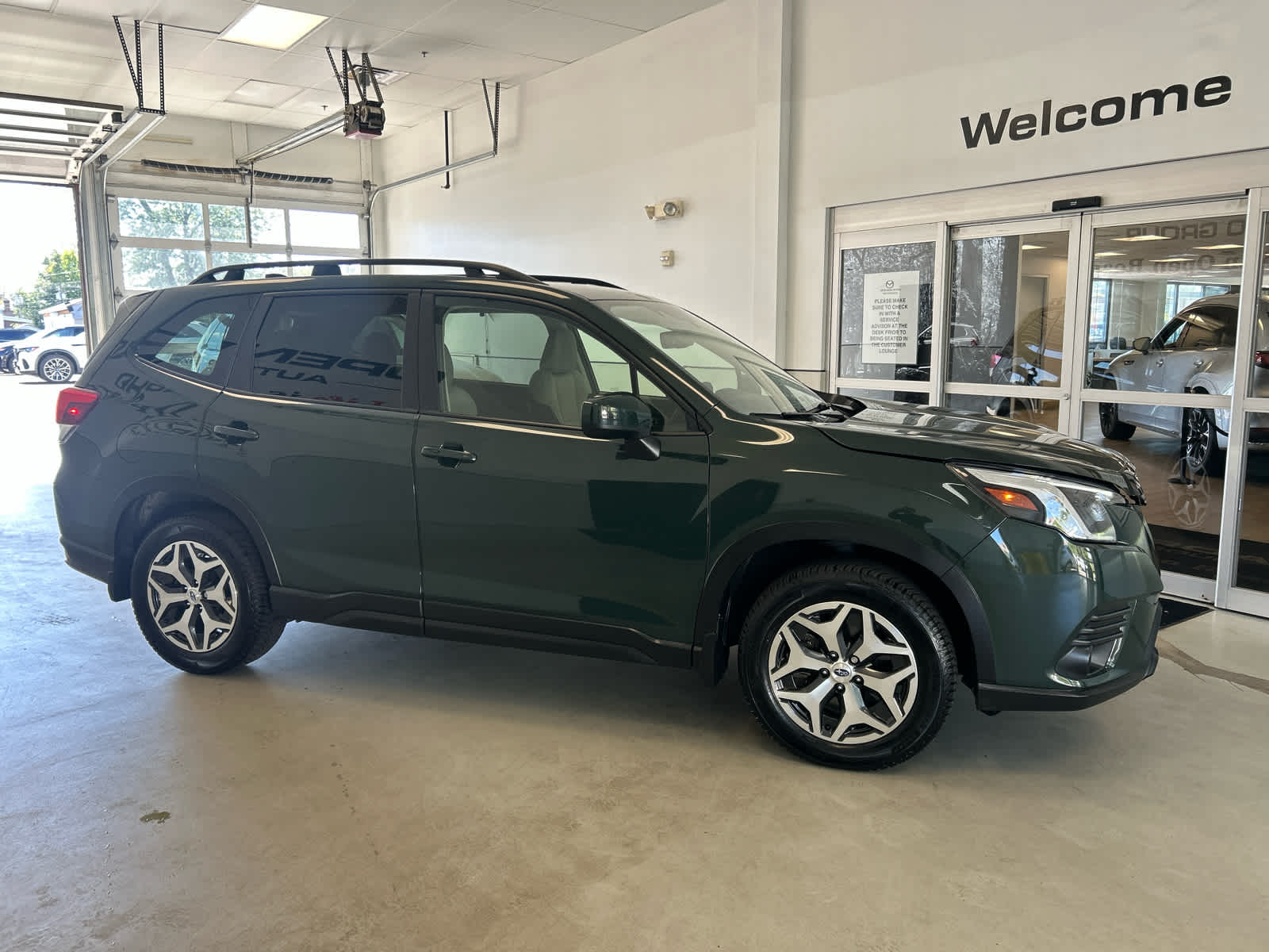 2024 Subaru Forester Premium AWD