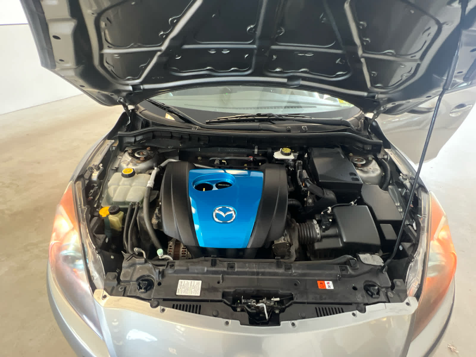 2013 Mazda MAZDA3 4dr Sdn Auto i Sport
