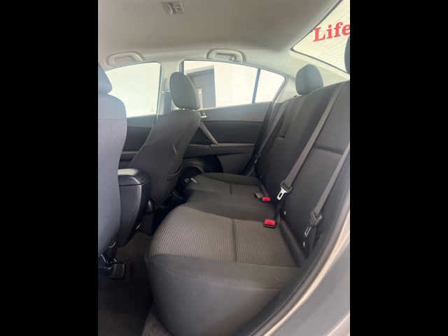 2013 Mazda MAZDA3 4dr Sdn Auto i Sport