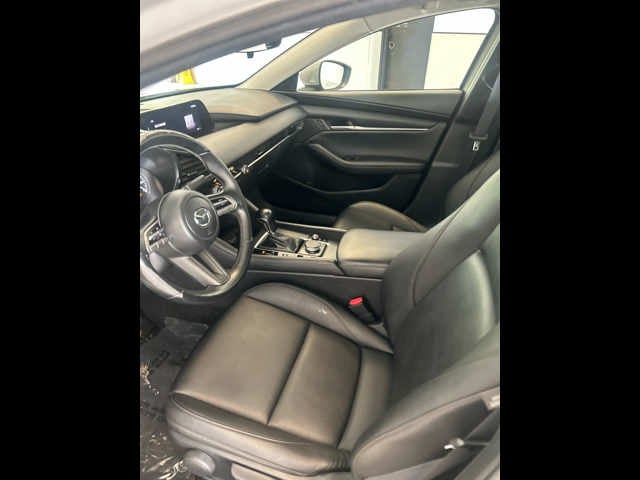 2022 Mazda MAZDA3 Select FWD