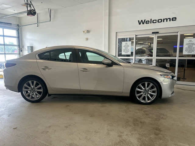 2022 Mazda MAZDA3 Select FWD