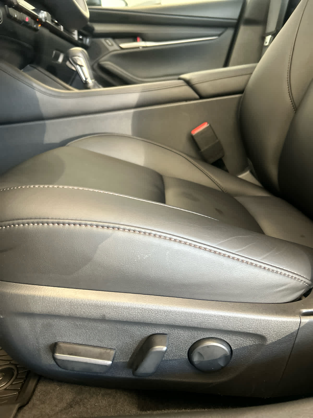 2026 Mazda MAZDA3 2.5 S Preferred FWD